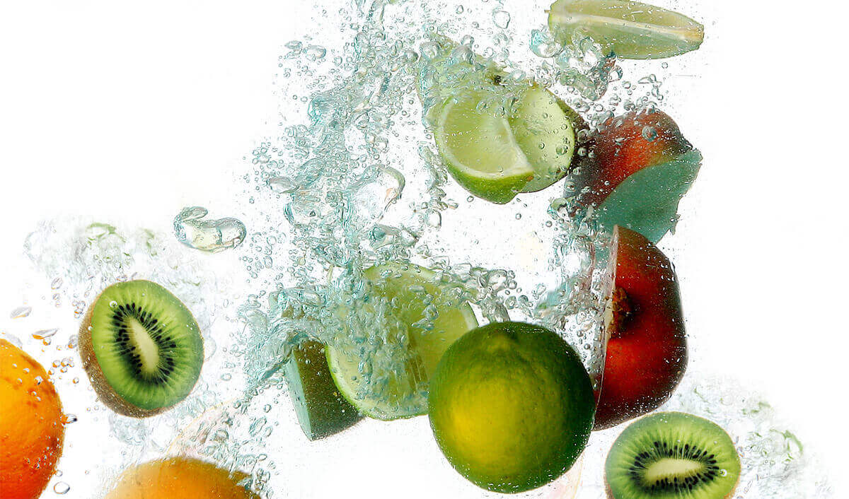 9 Delicious Naturally Flavored Waters That Taste Better Than Soda